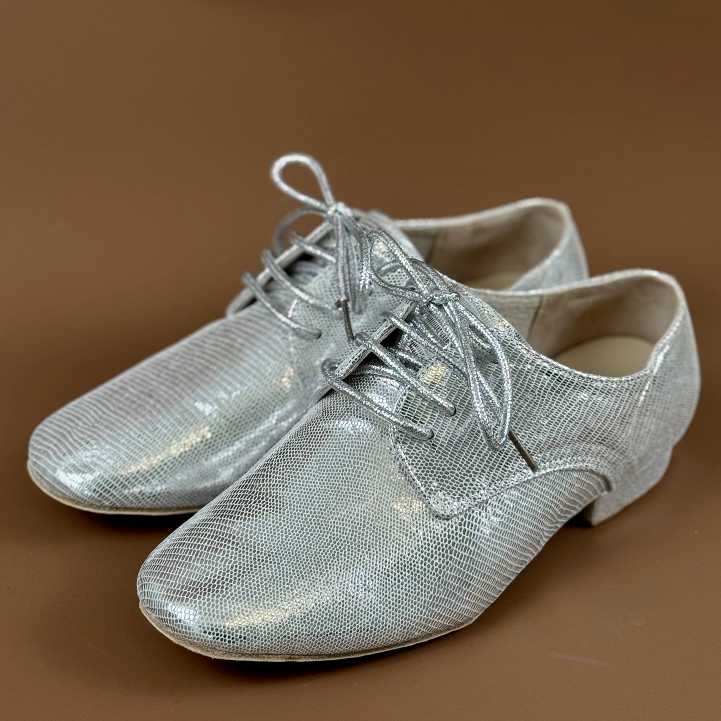 Silver leather Practice Argentine tango shoes- Jazmin tango shoes free shipping