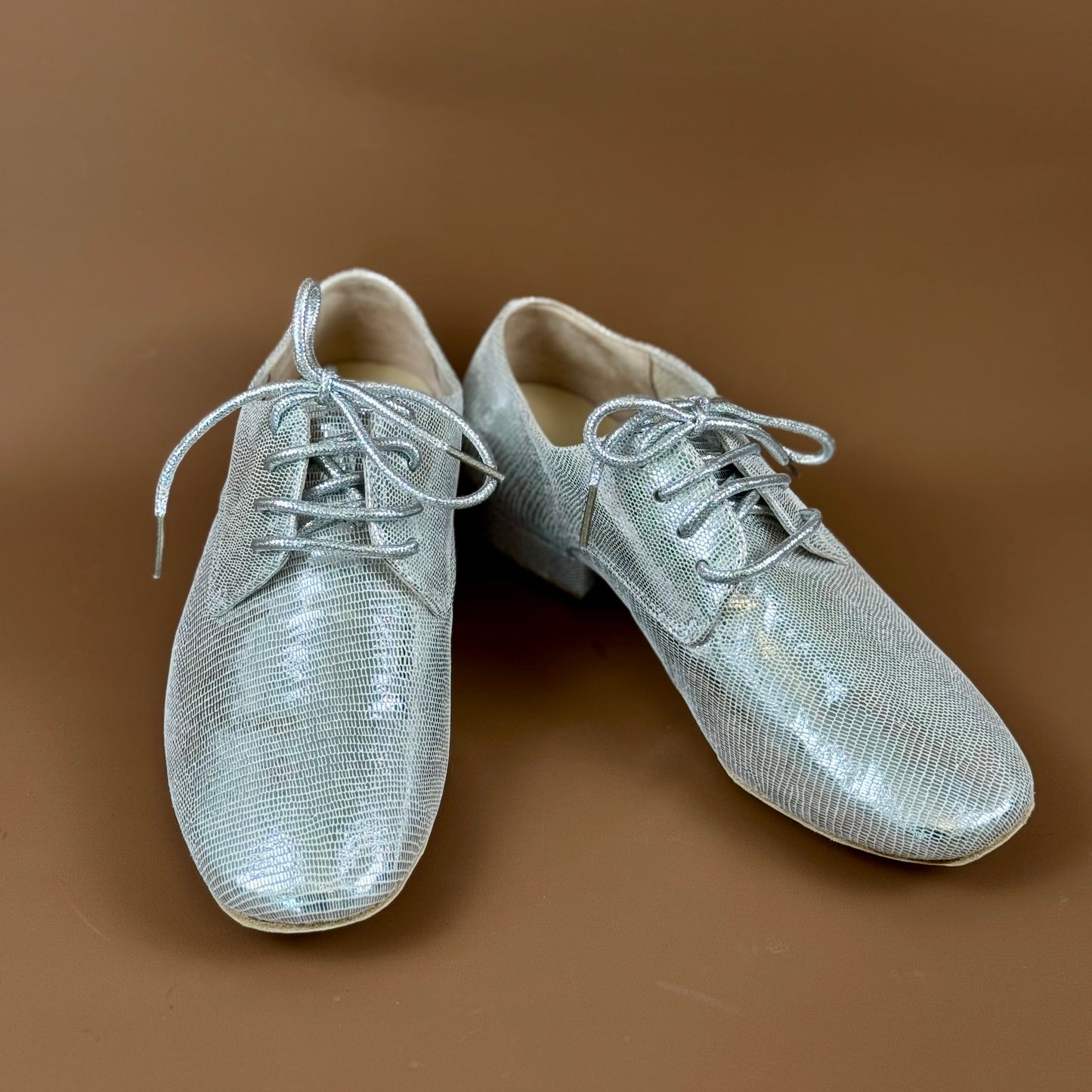 Silver leather Practice Argentine tango shoes- Jazmin tango shoes free shipping