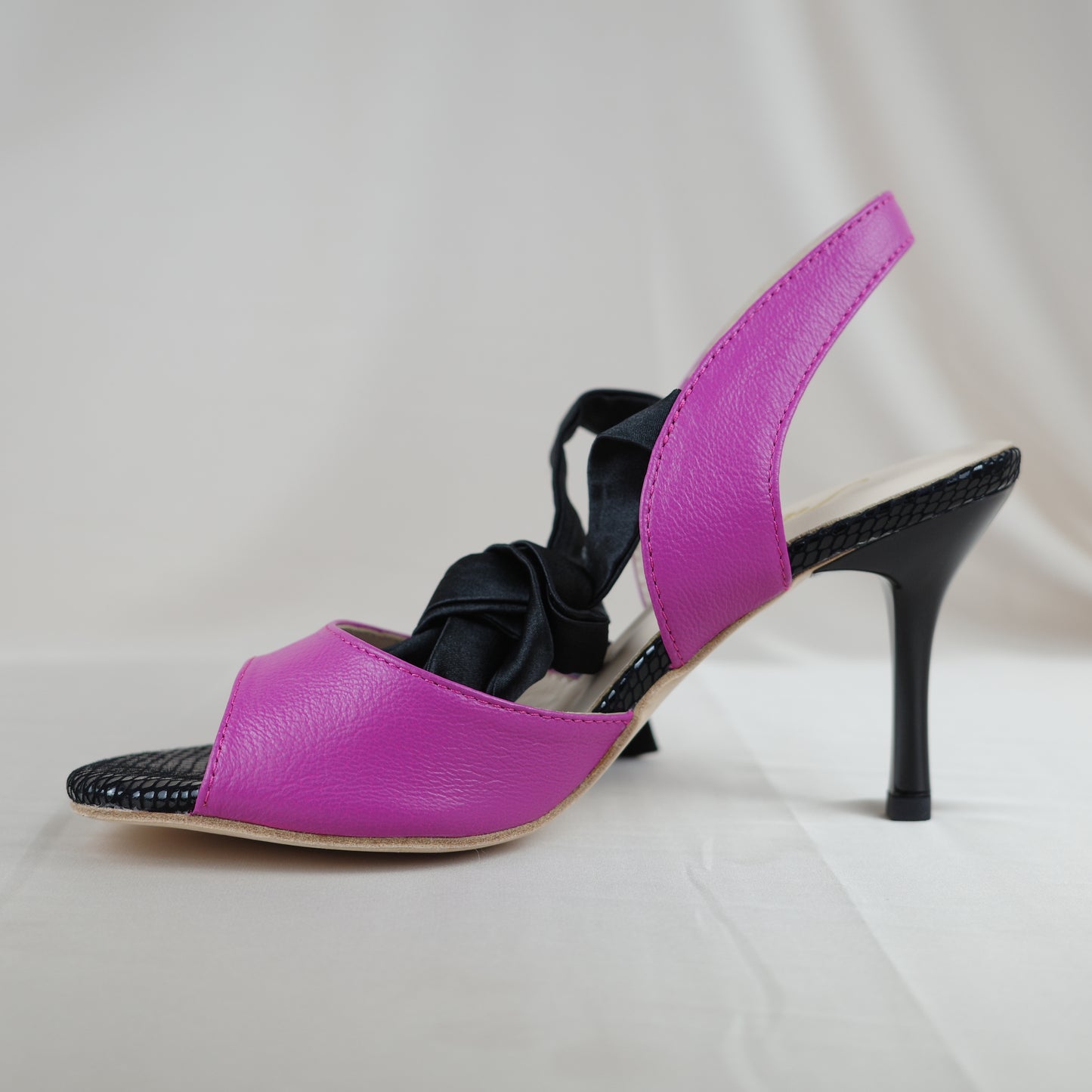 pink sheep skin with black satin Argentine tango shoes- Jazmin tango shoes