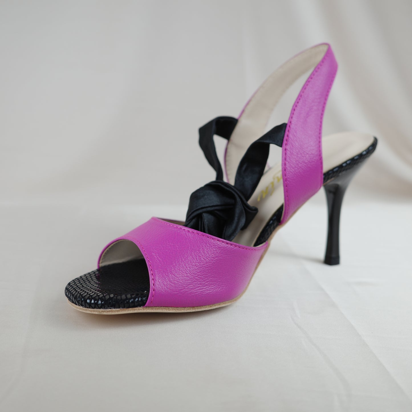 pink sheep skin with black satin Argentine tango shoes- Jazmin tango shoes